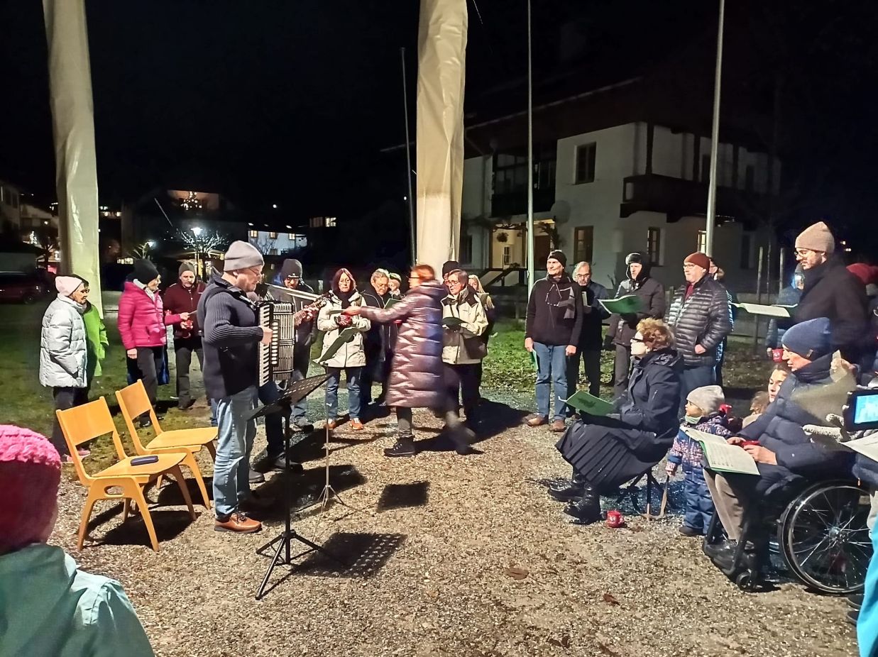 2024-54 MGV Weihnachtssingen.jpg